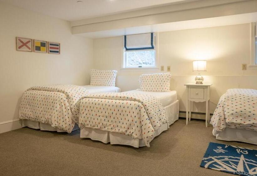 تختخواب و صبحانه Onesixtyfive, The Inn On Park Row