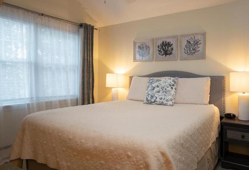 تختخواب و صبحانه Onesixtyfive, The Inn On Park Row