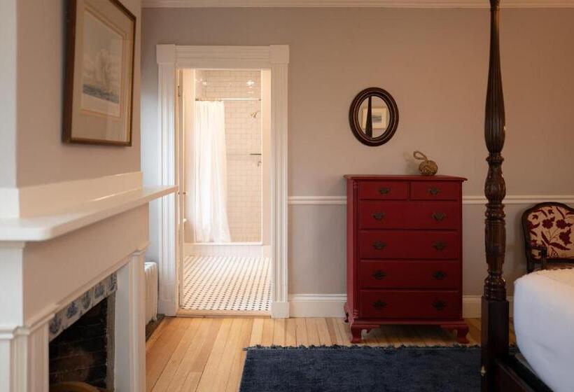 تختخواب و صبحانه Onesixtyfive, The Inn On Park Row