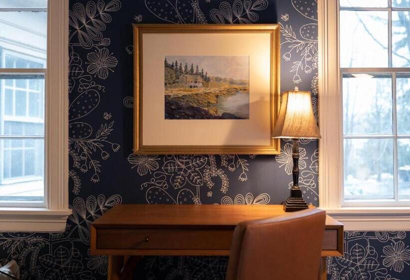تختخواب و صبحانه Onesixtyfive, The Inn On Park Row