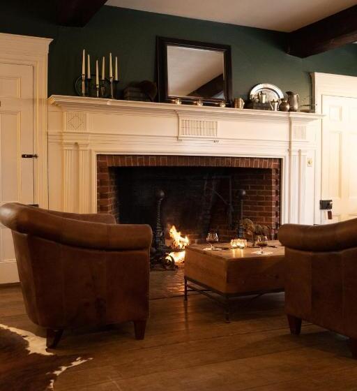 تختخواب و صبحانه Onesixtyfive, The Inn On Park Row