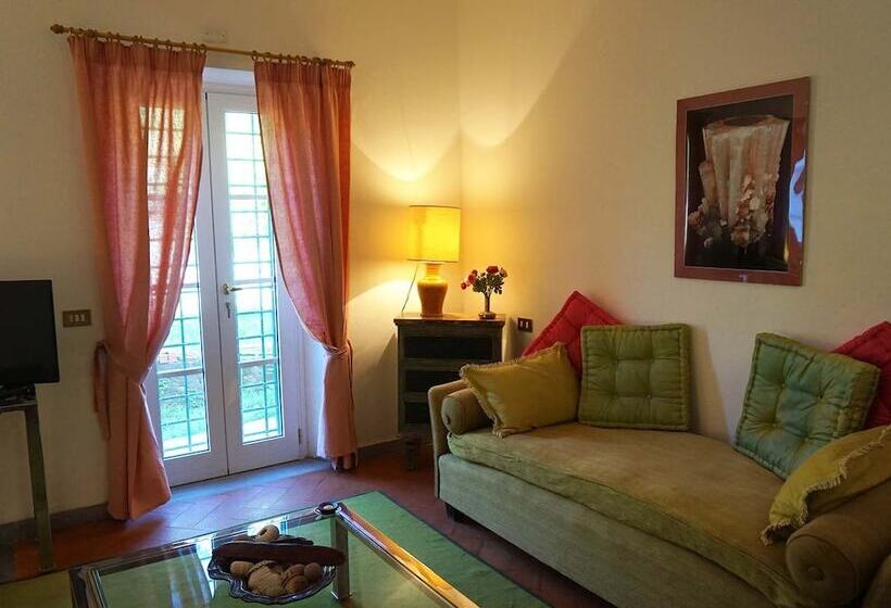 호텔 Agriturismo Poggio La Fioraia