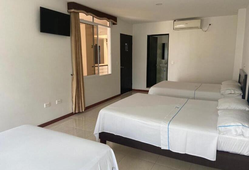 هتل Torres Del Llano