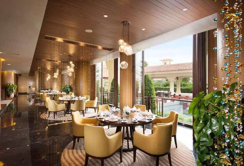 בית מלון כפרי Doubletree Resort By Hilton Hainan Chengmai