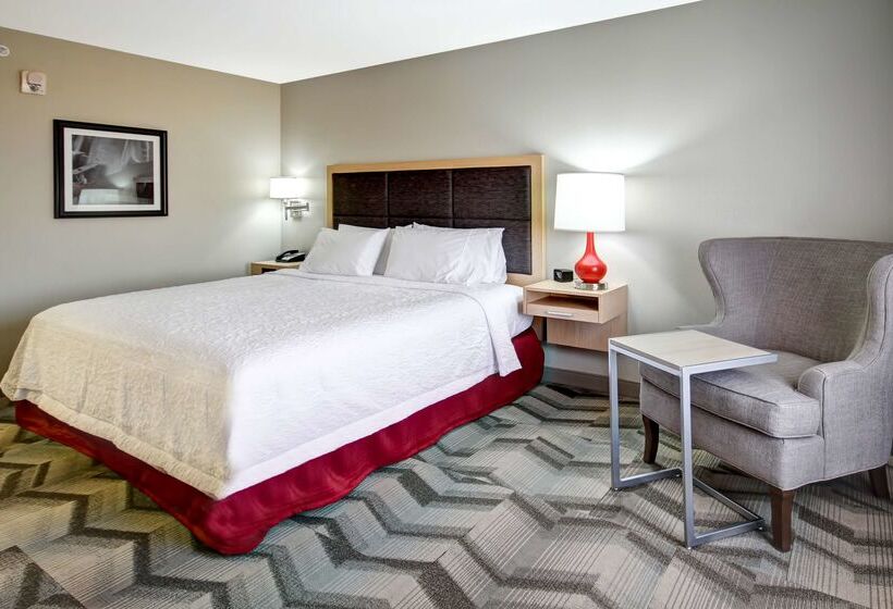 هتل Hampton Inn & Suites By Hilton Medicine Hat