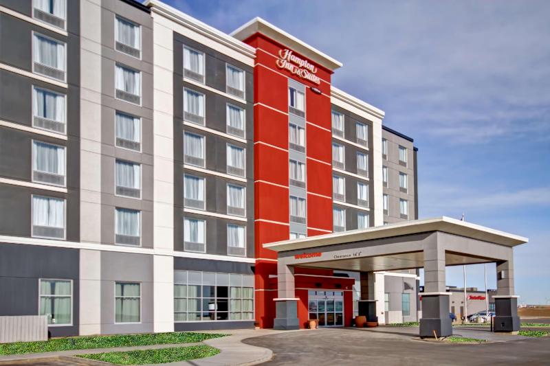 هتل Hampton Inn & Suites By Hilton Medicine Hat