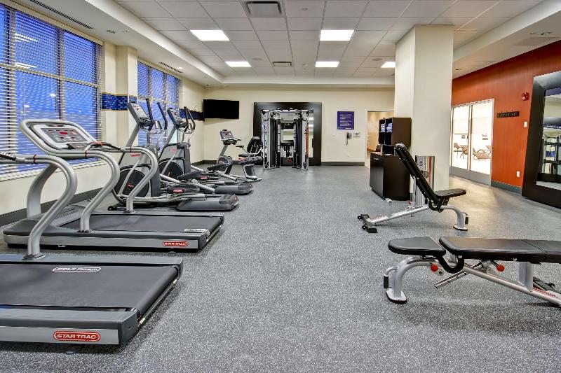 هتل Hampton Inn & Suites By Hilton Medicine Hat