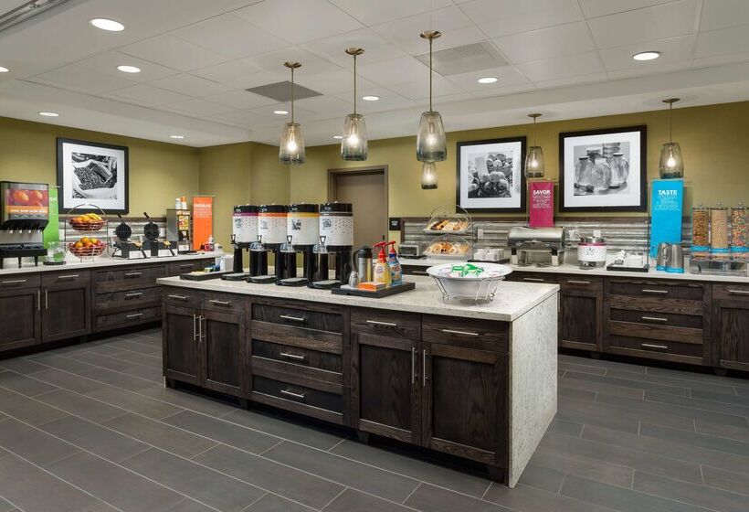 هتل Hampton Inn & Suites Napa