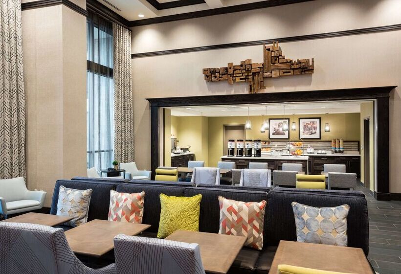 هتل Hampton Inn & Suites Napa