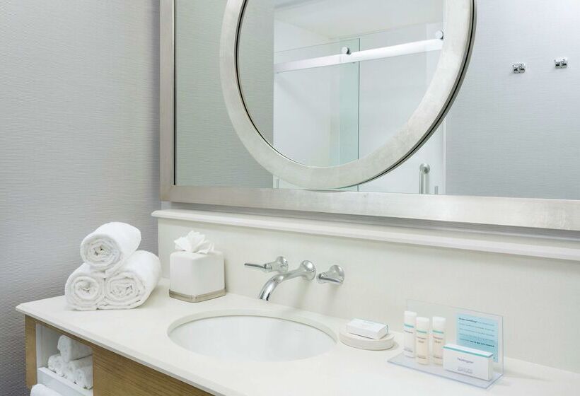 هتل Hampton Inn & Suites Napa