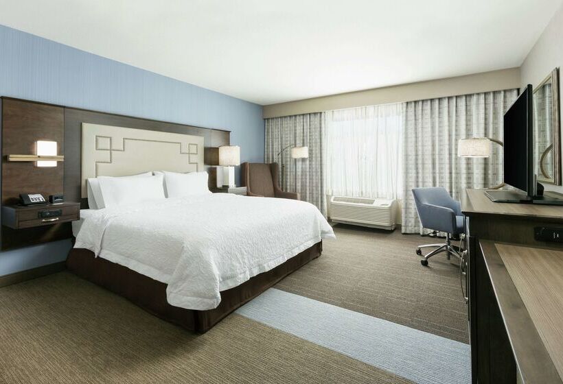 هتل Hampton Inn & Suites Napa