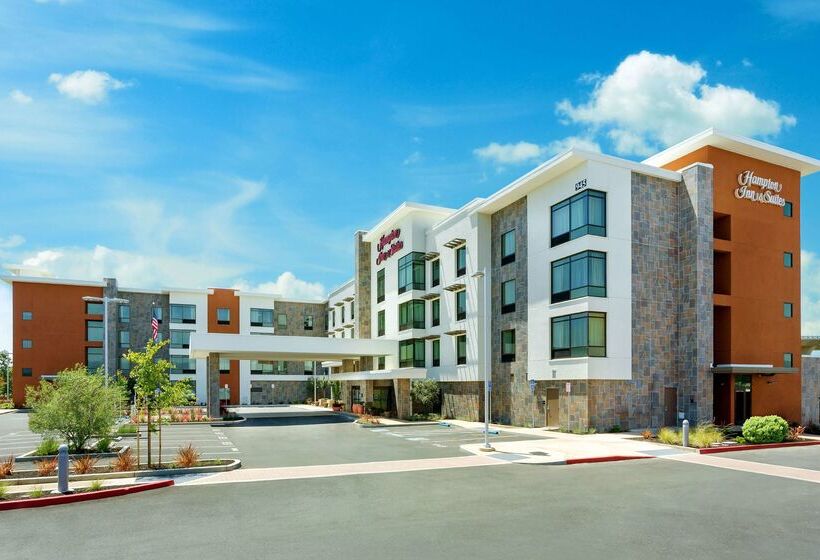 هتل Hampton Inn & Suites Napa