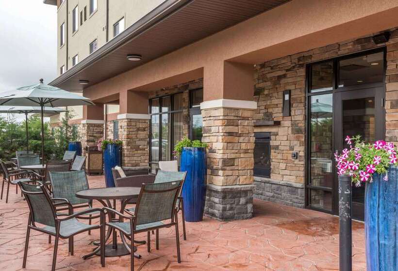 هتل Hawthorn Suites By Wyndham Wheeling At The Highlands