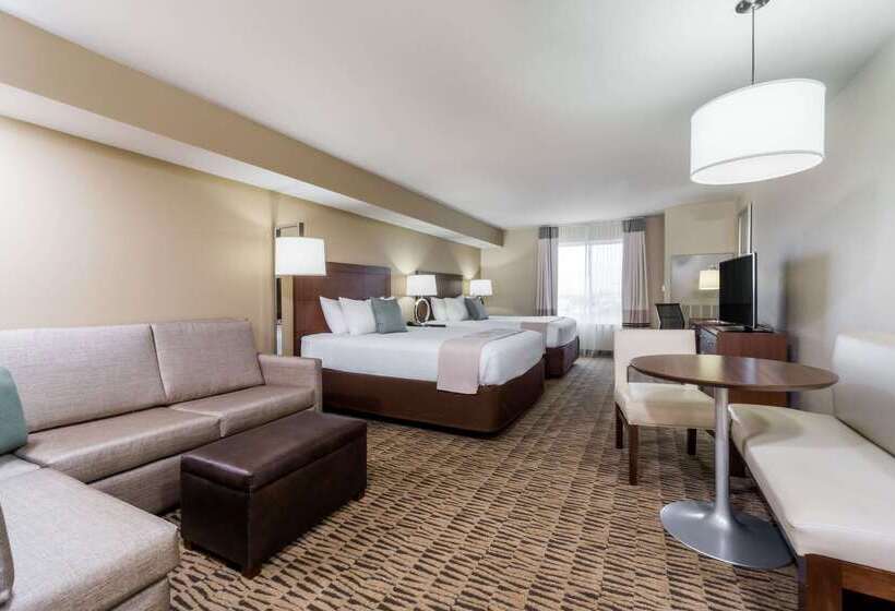 Hotel Hawthorn Suites By Wyndham Wheeling Triadelphia At Highlands