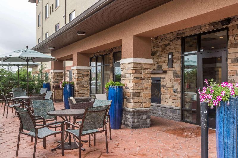 هتل Hawthorn Suites By Wyndham Wheeling At The Highlands