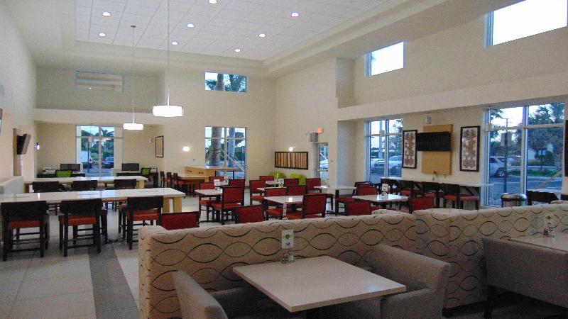 هتل Holiday Inn Express & Suites Boynton Beach East, An Ihg