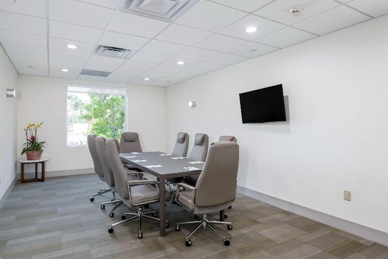 هتل Holiday Inn Express & Suites Boynton Beach East, An Ihg