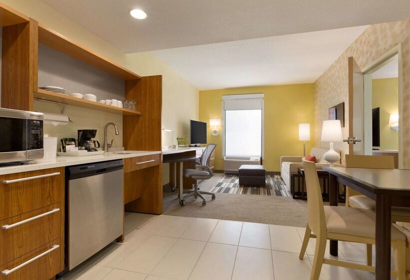 هتل Home2 Suites By Hilton Gainesville Medical Center