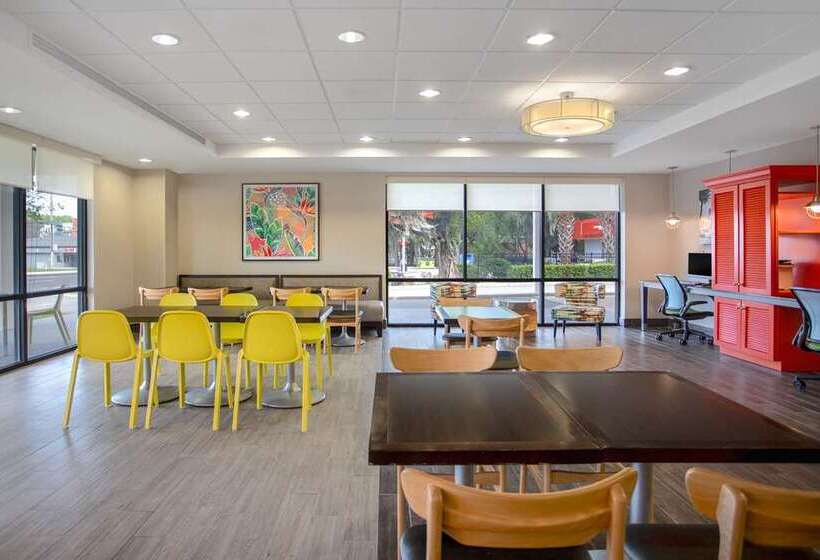 בית מלון כפרי Home2 Suites By Hilton Gainesville Medical Center
