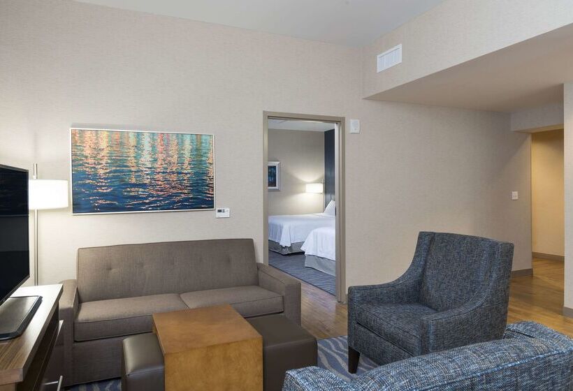 هتل Homewood Suites By Hilton Grand Rapids Downtown