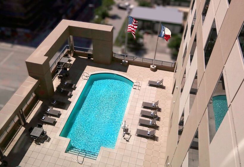 هتل Homewood Suites By Hilton Houston Downtown