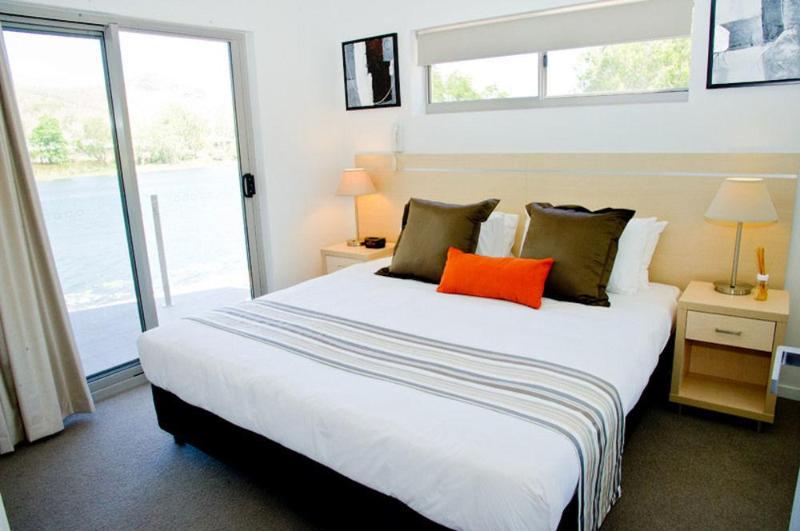 هتل Itara Apartments