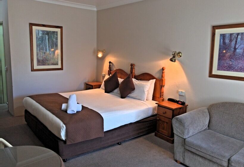 هتل New England Motor Inn