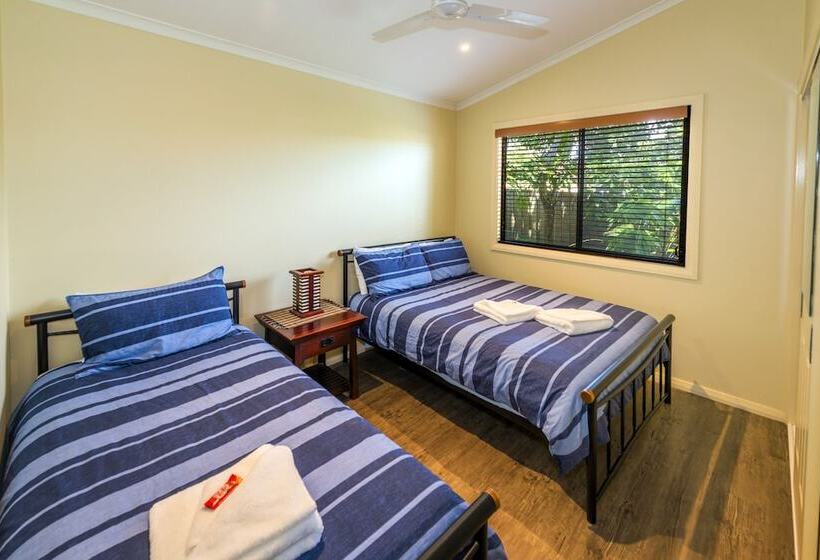 Fotos del hotel Safety Beach Ocean Bungalows:  3