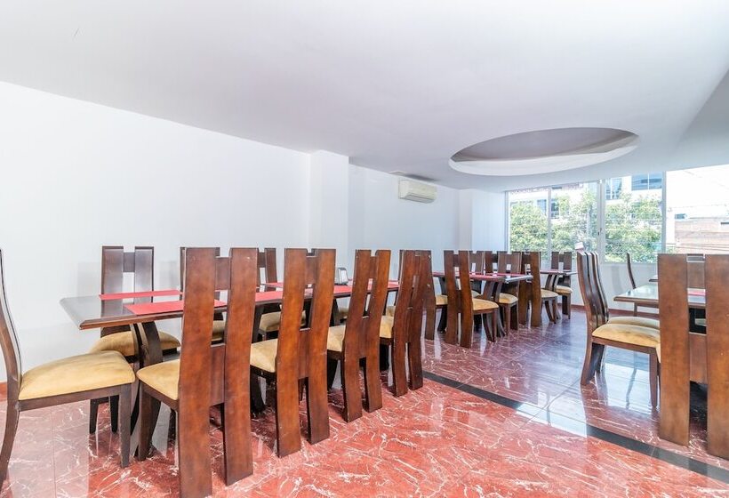 هتل Torres Del Llano