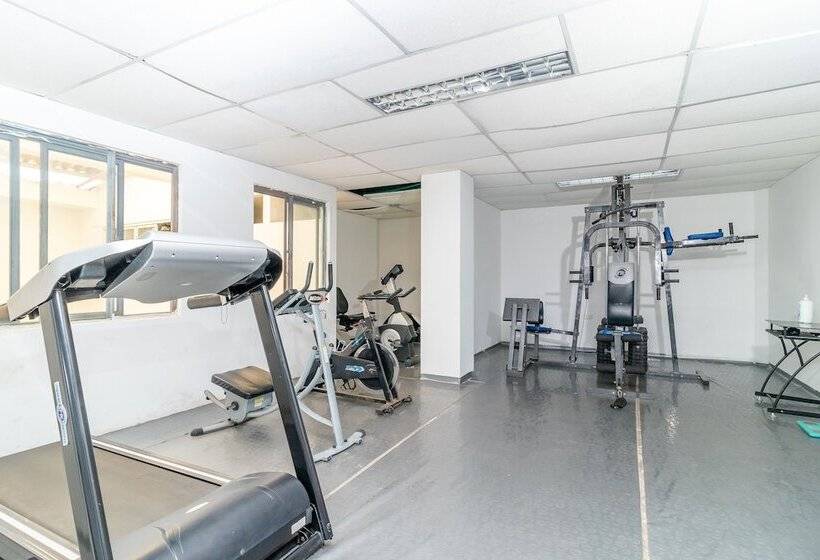 هتل Torres Del Llano