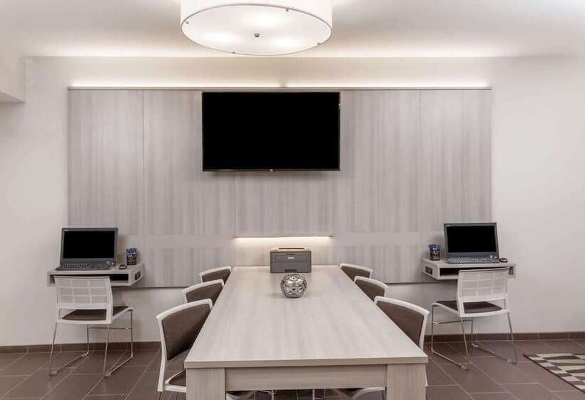 Microtel Inn & Suites By Wyndham West Fargo Near Medical Center