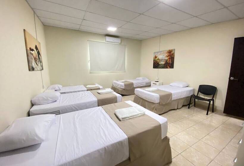 تختخواب و صبحانه La Capilla   Suites & Apartments San Benito