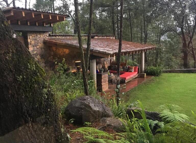 مبيت وإفطار Xomue