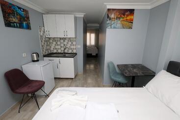 Merdin Suites & Hotel   Downtown