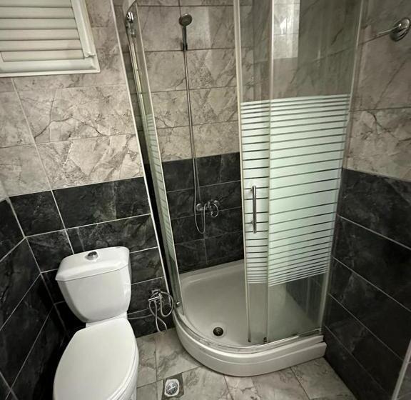 فندق الصقر الذهبي