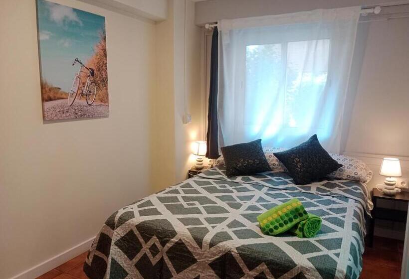 تختخواب و صبحانه Amroom   Santander