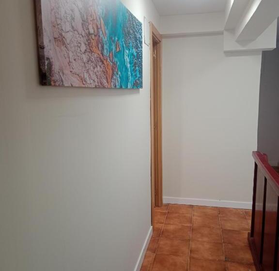 تختخواب و صبحانه Amroom   Santander