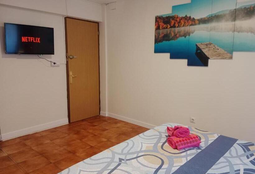 تختخواب و صبحانه Amroom   Santander