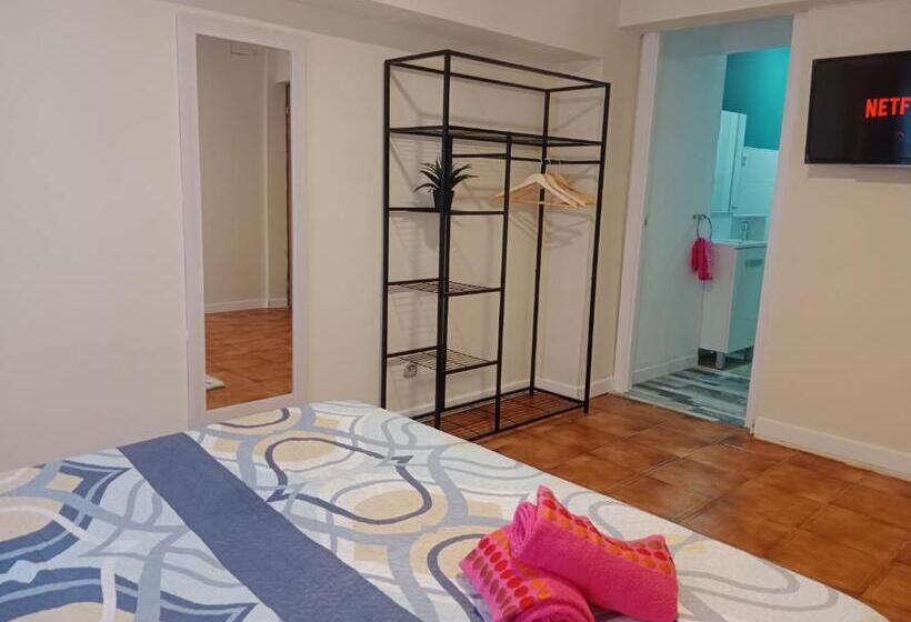 تختخواب و صبحانه Amroom   Santander