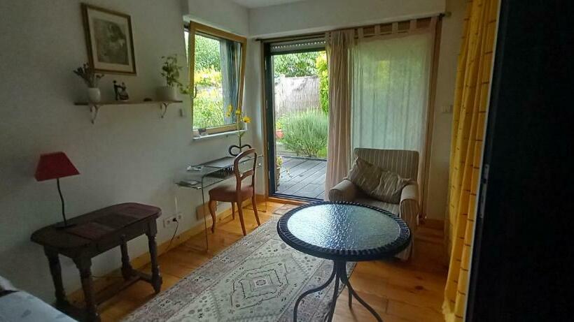 پانسیون Chambre Avec Terrasse Chez Anne