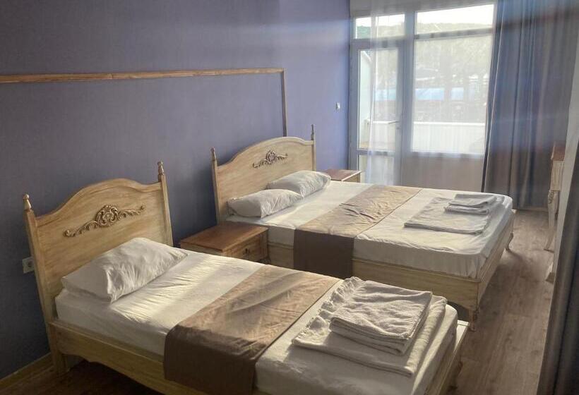 Renos Otel Lounge