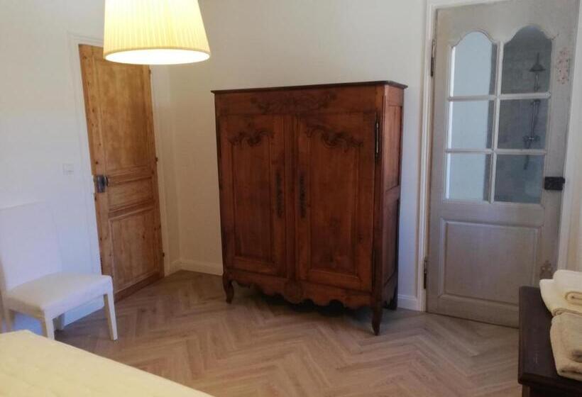 צימר Les 3 Platanes