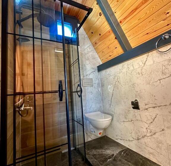 ベッドアンドブレックファースト Varya Tatil Köyü