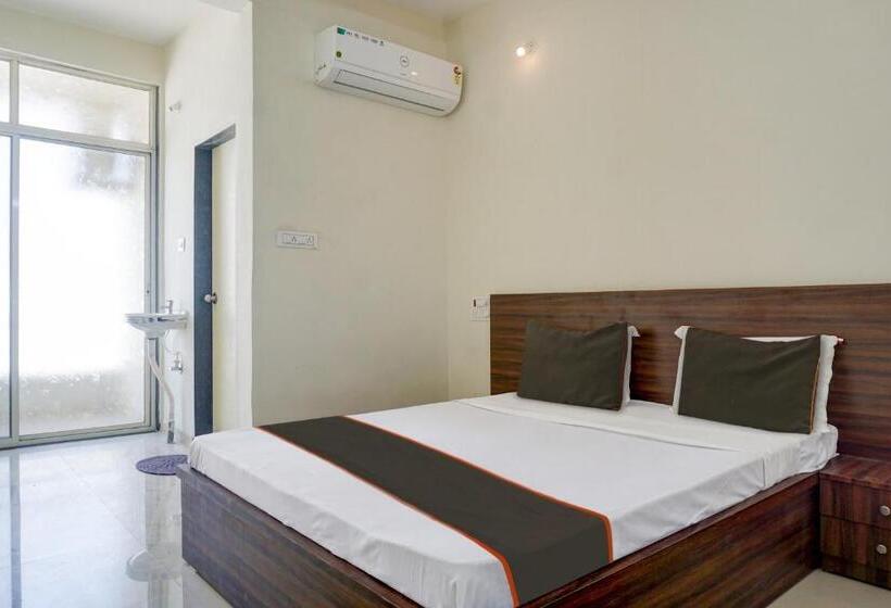 Collection O Hotel Park Inn Residency