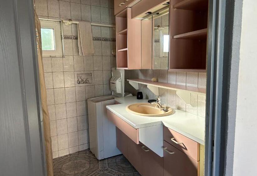 膳宿费 2 à 4 Pers Appartement Dans Maisonnette Piscine Chambre Double Salle De Bain Privatif