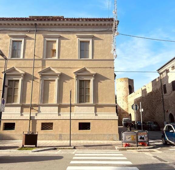 پانسیون Palazzo Lucangeli