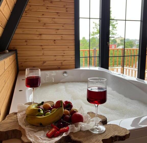 Queen Ci̇ty Hotel And Bungalov