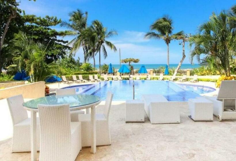 Acqua Residences