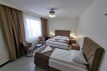Elite Park Hotel & Suites