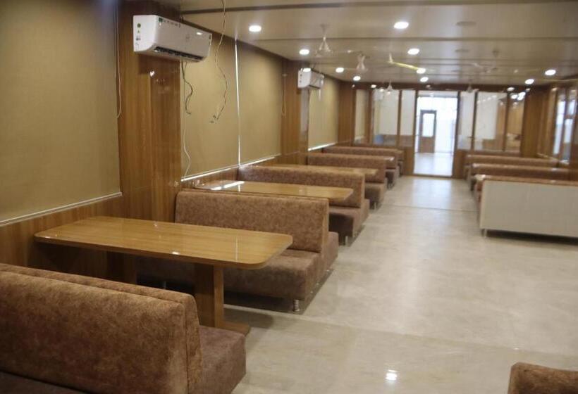 The Sky Comfort Beach Hotel, Dwarka